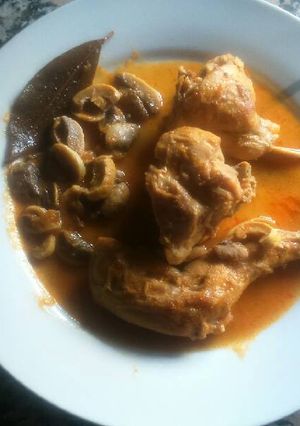 Una foto de Conejo en salsa