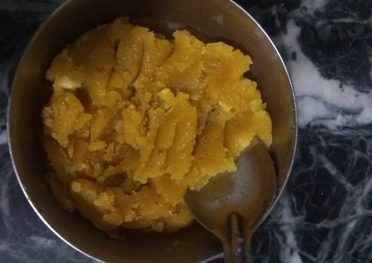 Moong dal halwa