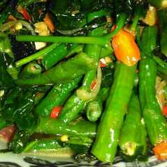รูปของ Oseng kacang panjang daun sho