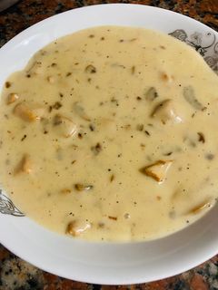 صورة لوصفة شوربة كريمة بالفراخ و المشروم