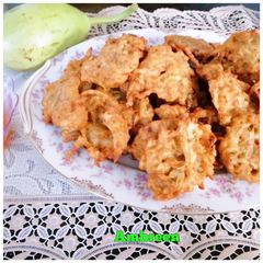 Crispy lauki aloo kay pakoray 🤗 A picture of Crispy lauki aloo kay pakoray 🤗.
