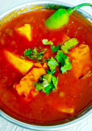A picture of Matar Paneer.