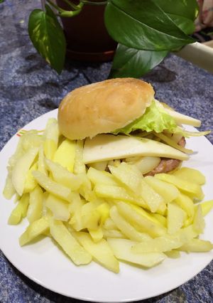 Una foto de 🍟Patatas fritas no fritas!! real food🍟