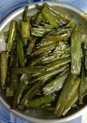 পেঁয়াজকলি ভাজা (Peyanjkoli bhaja recipe in bengali) রেসিপির প্রধান ছবি