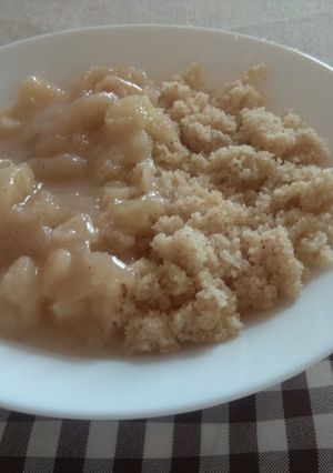 Almaszósz pirított grízzel recept fotója