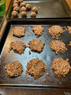 A picture of Pretzel no bake cookie.
