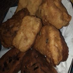 A picture of Soyayyan bread da kullin kosai.