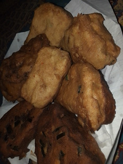 A picture of Soyayyan bread da kullin kosai.