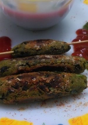 A picture of Hare Chane Aur Palak Ke Sheekh Kebab.