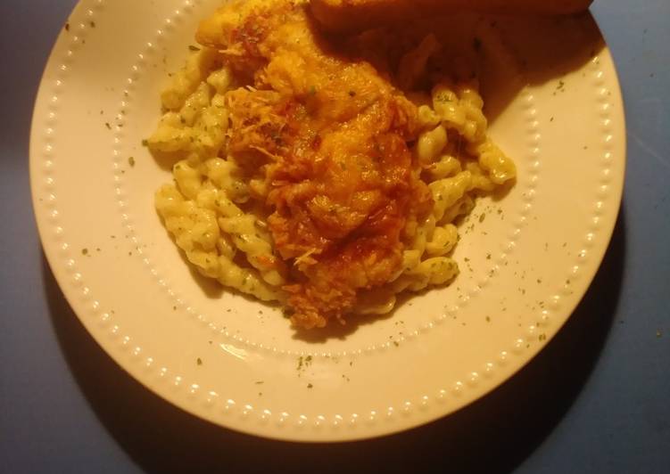 Crispy chicken cacciatore with pasta alfredo