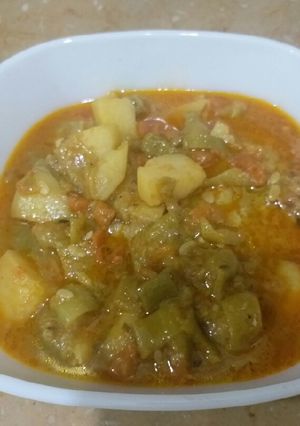 A picture of Turai aloo ka salan.