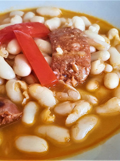 Una foto de Guiso de Alubias Rápido