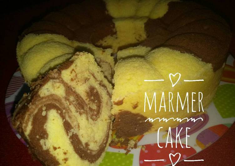 Bagaimana Menyiapkan Marmer Cake, Sempurna