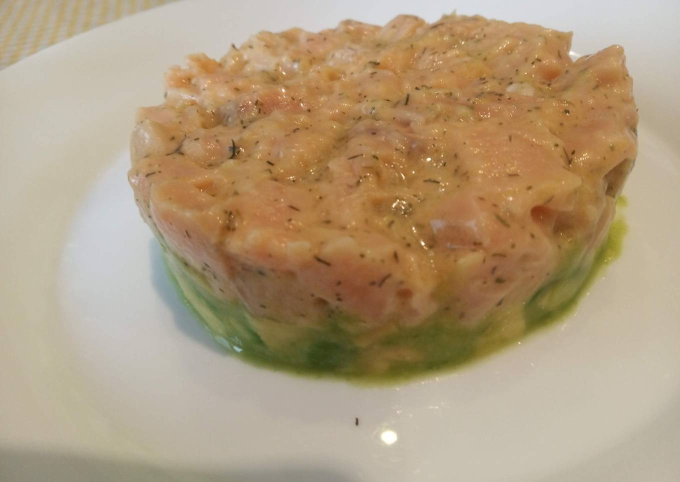 Tartar de salmón y aguacate