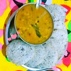 A picture of Multi grain idli.