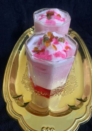 रूह अफ़जा मिल्क शेक रेसिपी मुख्य फोटो
