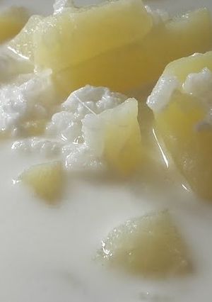 A picture of Gazpachuelo Soup.