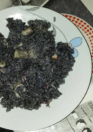 Foto principal de Arroz con calamares en su tinta 