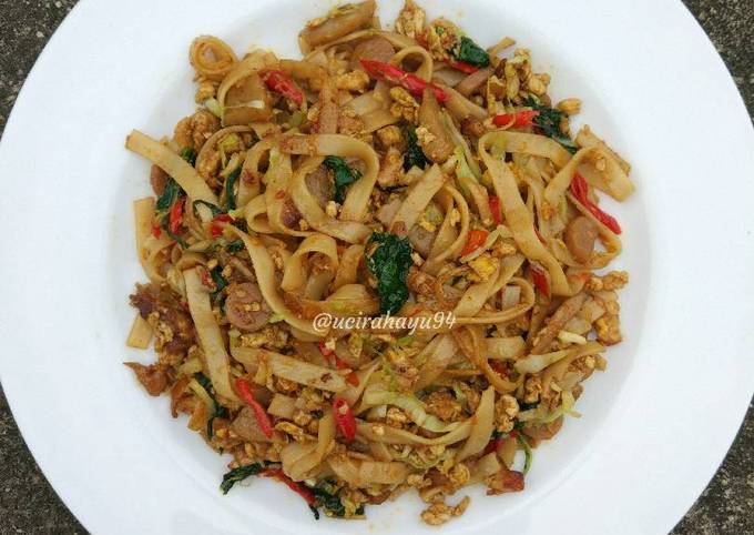 Resep Kwetiau Goreng Pedas Oleh Uci Rahayu Nuryunita Cookpad