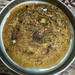 A picture of Besan chilla.