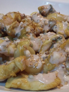 Una foto de Pollo aromatizado con salsa de yogurt