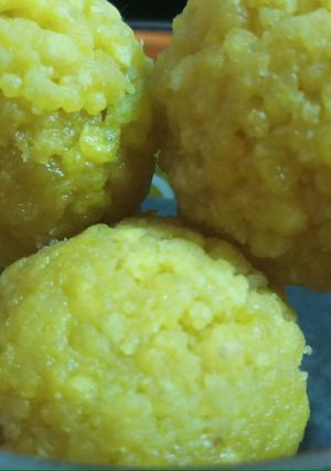 बूंदी के लडू (boondi ke ladoo recipe in Hindi) रेसिपी मुख्य फोटो