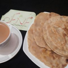 A picture of Gur waly meethy Parathy 😋😋.