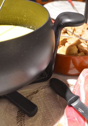 A picture of Cheese Fondue.