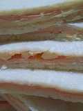 Sandwichs de miga con palmitos