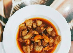 Hình của món Tôm đất rang thịt.