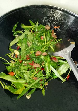 Foto resep Kangkung bakso pedas