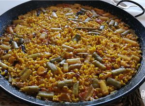 Una foto de Arroz con pulpo y ajetes