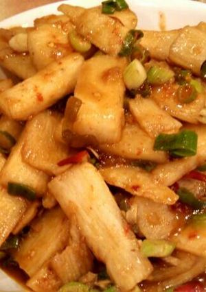 A picture of Sweet n sour nagaimo 糖醋山药.