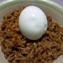 A picture of Black Pepper Jollof Noodles.