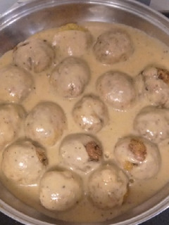 Una foto de Albóndigas en Salsa de Almendras