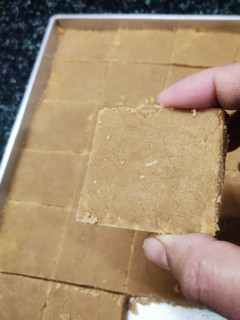 A picture of Sukhdi or Gol Papdi !!.