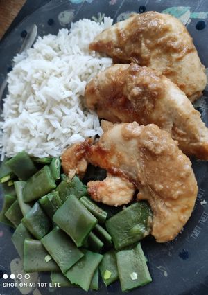 Une photo de Poulet cahuètes