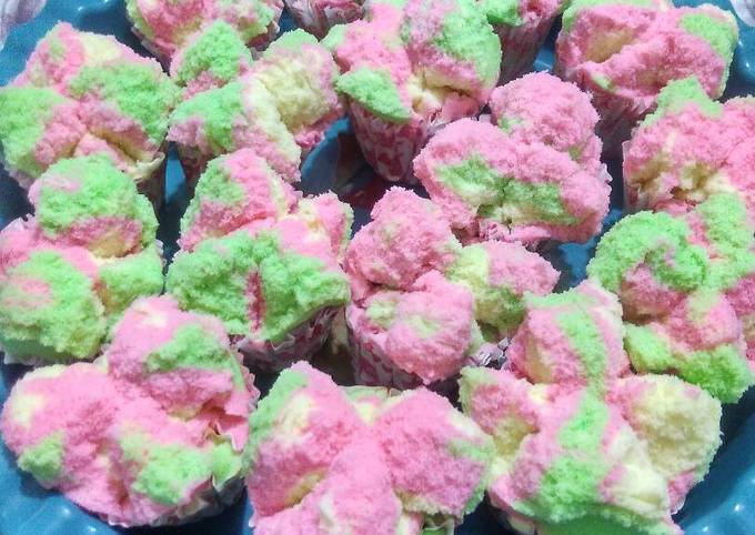 Bagaimana Menyiapkan Bolu kukus mekar (all in one method) yang Lezat