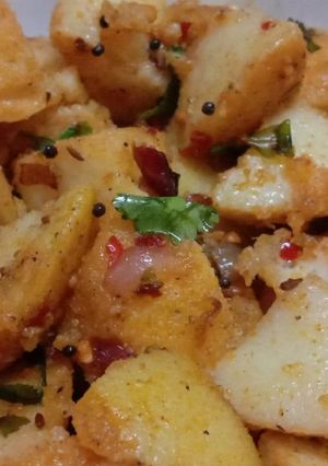 फ्राइड इडली (fried idli recipe in Hindi) रेसिपी मुख्य फोटो