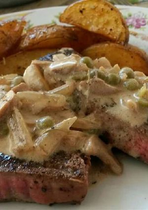 A picture of Steak Diane.