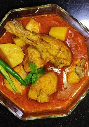 A picture of Degi Chicken Aloo.