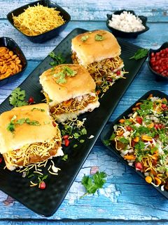 દાબેલી (Dabeli recipe in Gujarati) રેસીપી મુખ્ય ફોટો