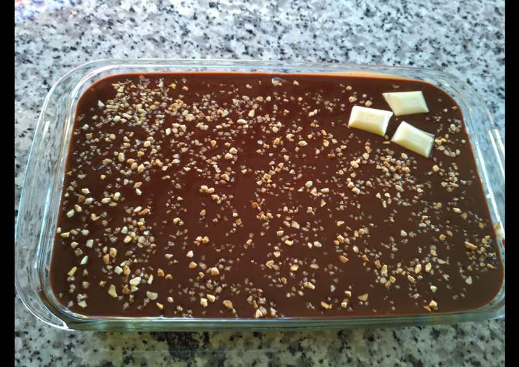 Tarta de galletas y natillas