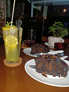 عکسی از دستور کیک خیس شکلاتی 😋