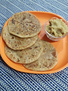 વેડમી(vedmi recipe in Gujarati) રેસીપી મુખ્ય ફોટો