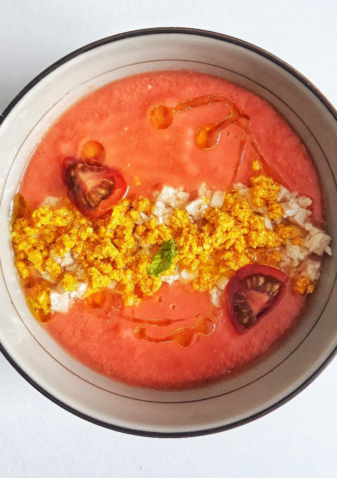Una foto de 🌱🍅Salmorejo sin pan saludable🍅🌱