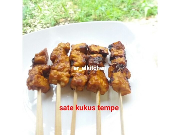 Cara Gampang Menyiapkan 39. Sate kukus tempe Irit Anti Gagal