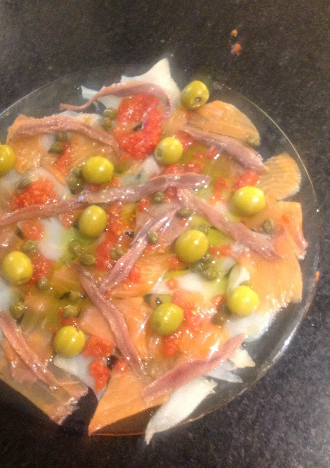Una foto de Ahumados de bacalao y salmón
