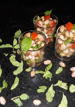 A picture of Peanut chaat.