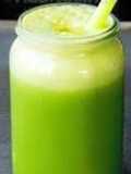 Licuado verde para desintoxicar y regularizar la función del intestino
